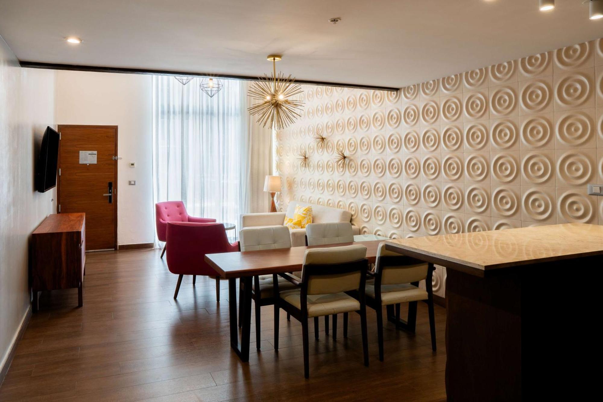 The Fives Downtown Hotel & Residences, Curio Collection By Hilton Playa del Carmen Exterior foto